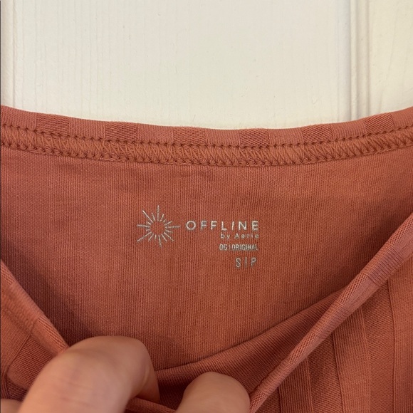 Offline by Aerie OG Groove Crop Top in Tea Rose, size Small, NWT - Picture 2 of 9